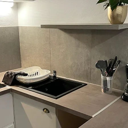 Confortable - 4 Pers. - Api-1-52-2047 Kemp *